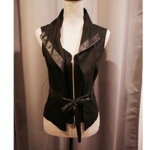 Black zip-up vest top